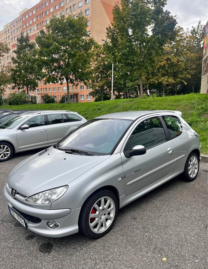 Peugeot 206