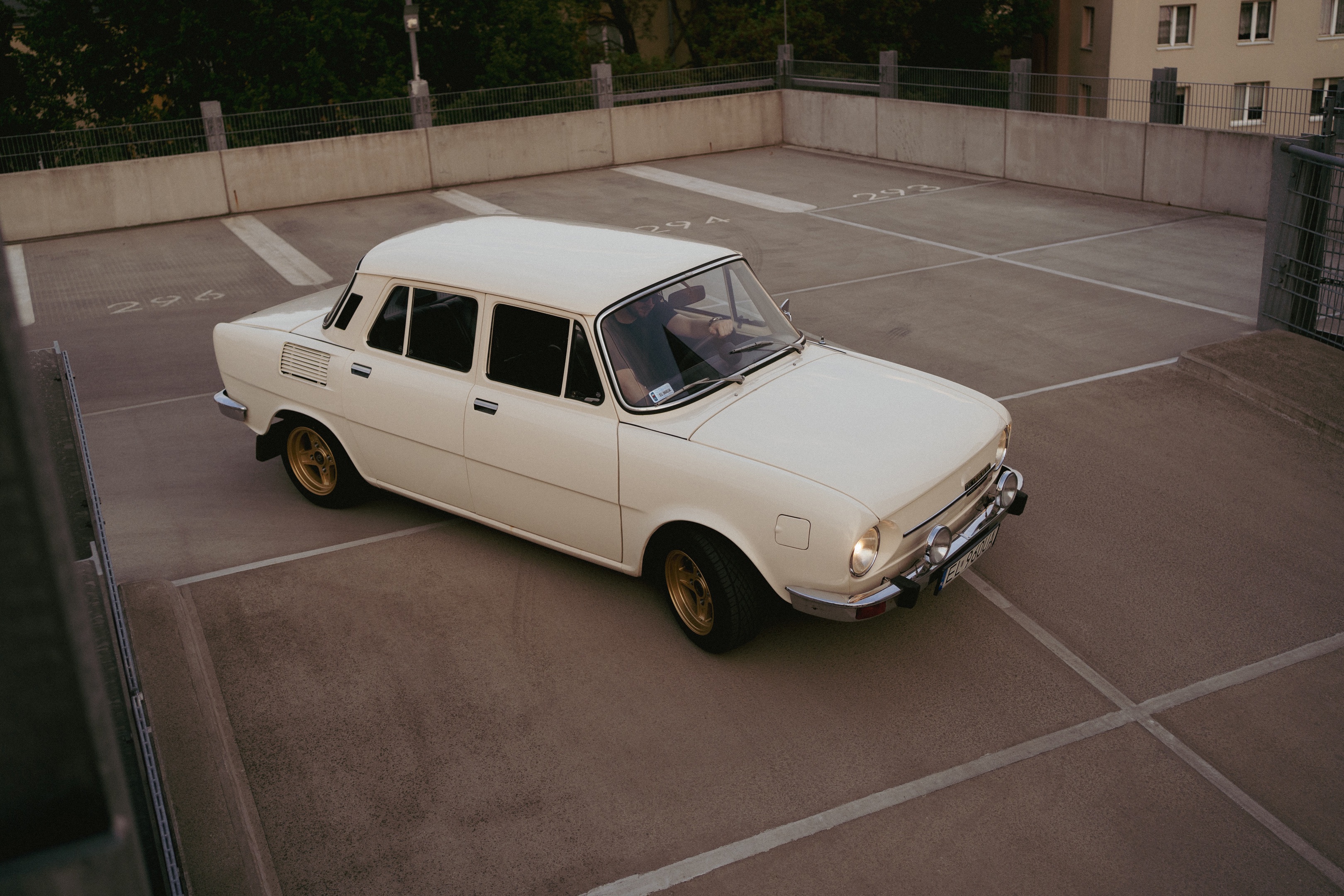 Skoda 100 Series