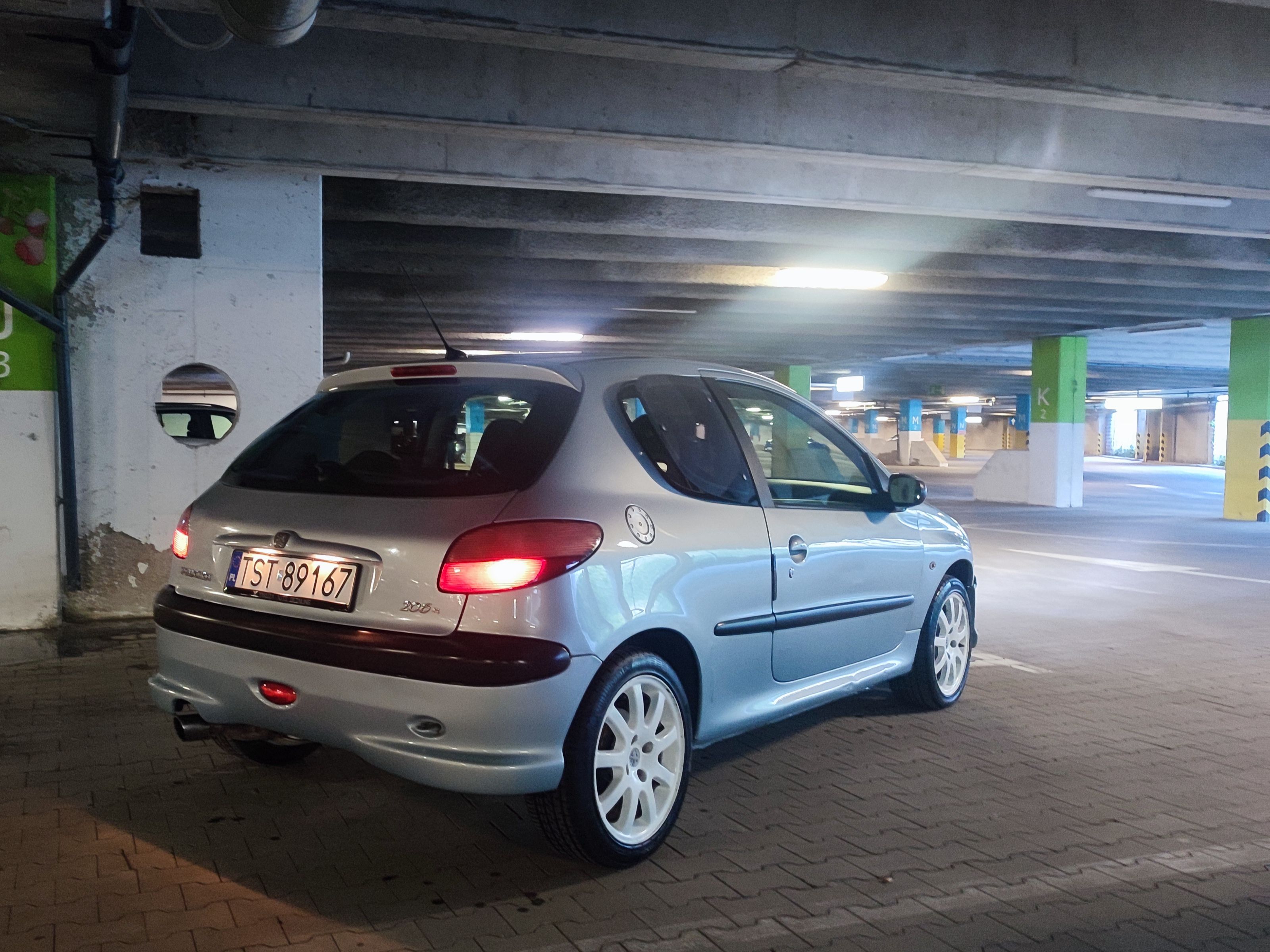 Peugeot 206
