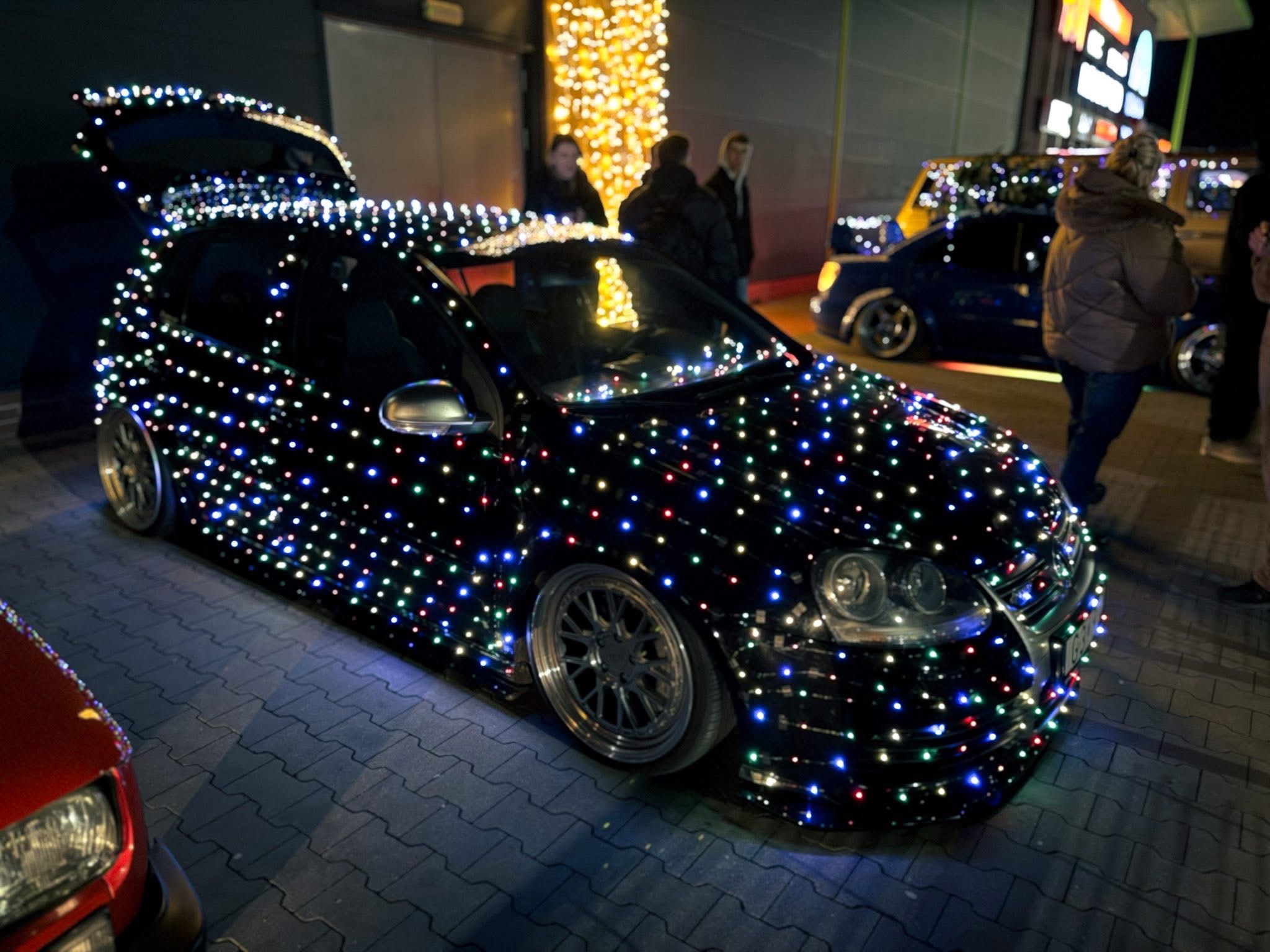 Volkswagen Golf R32