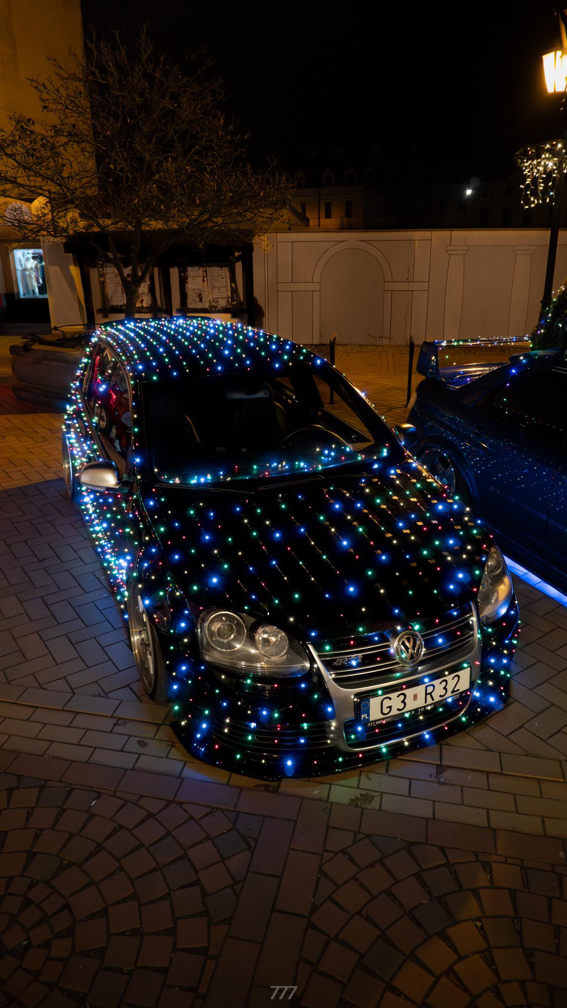 Volkswagen Golf R32