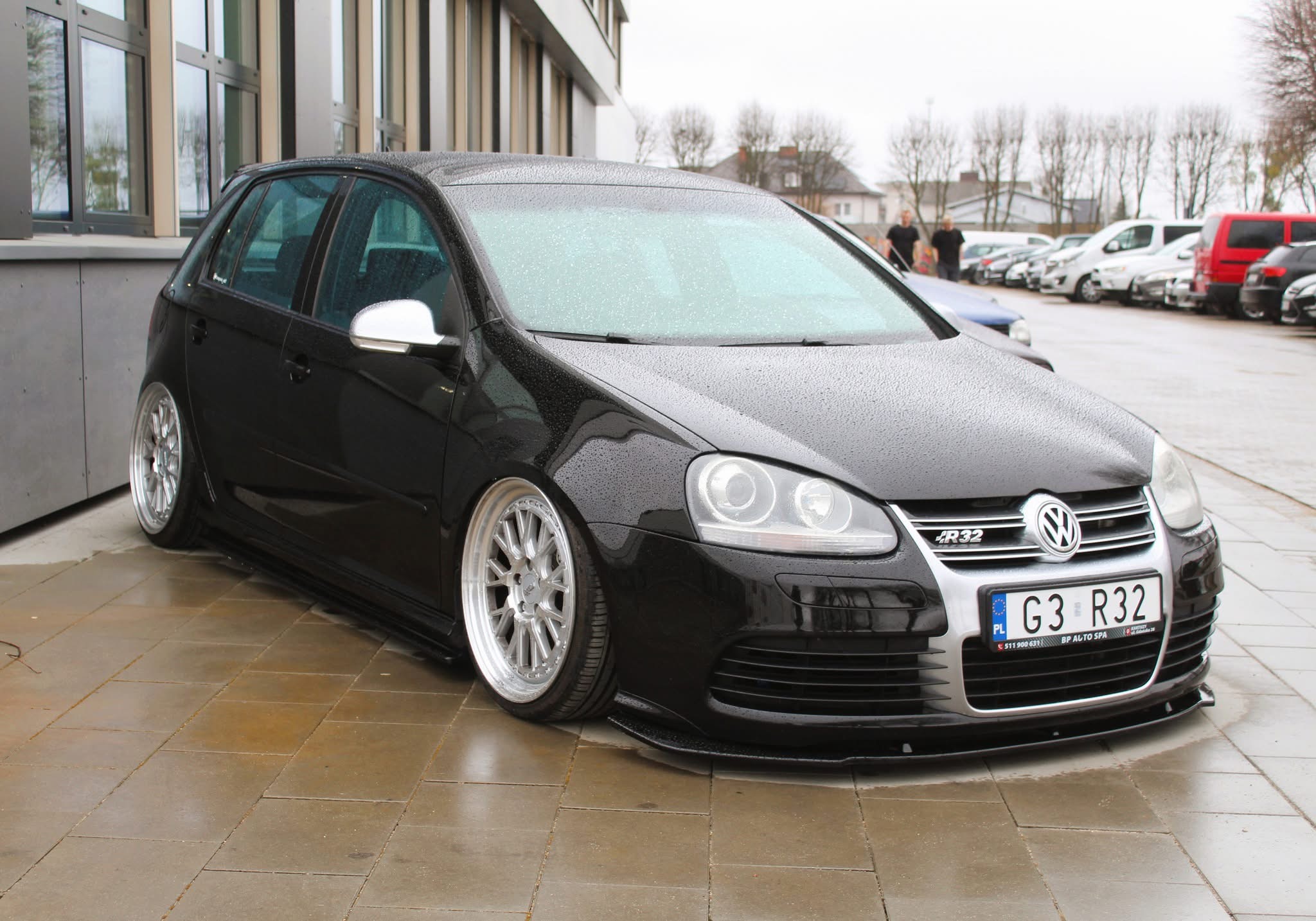 Volkswagen Golf R32