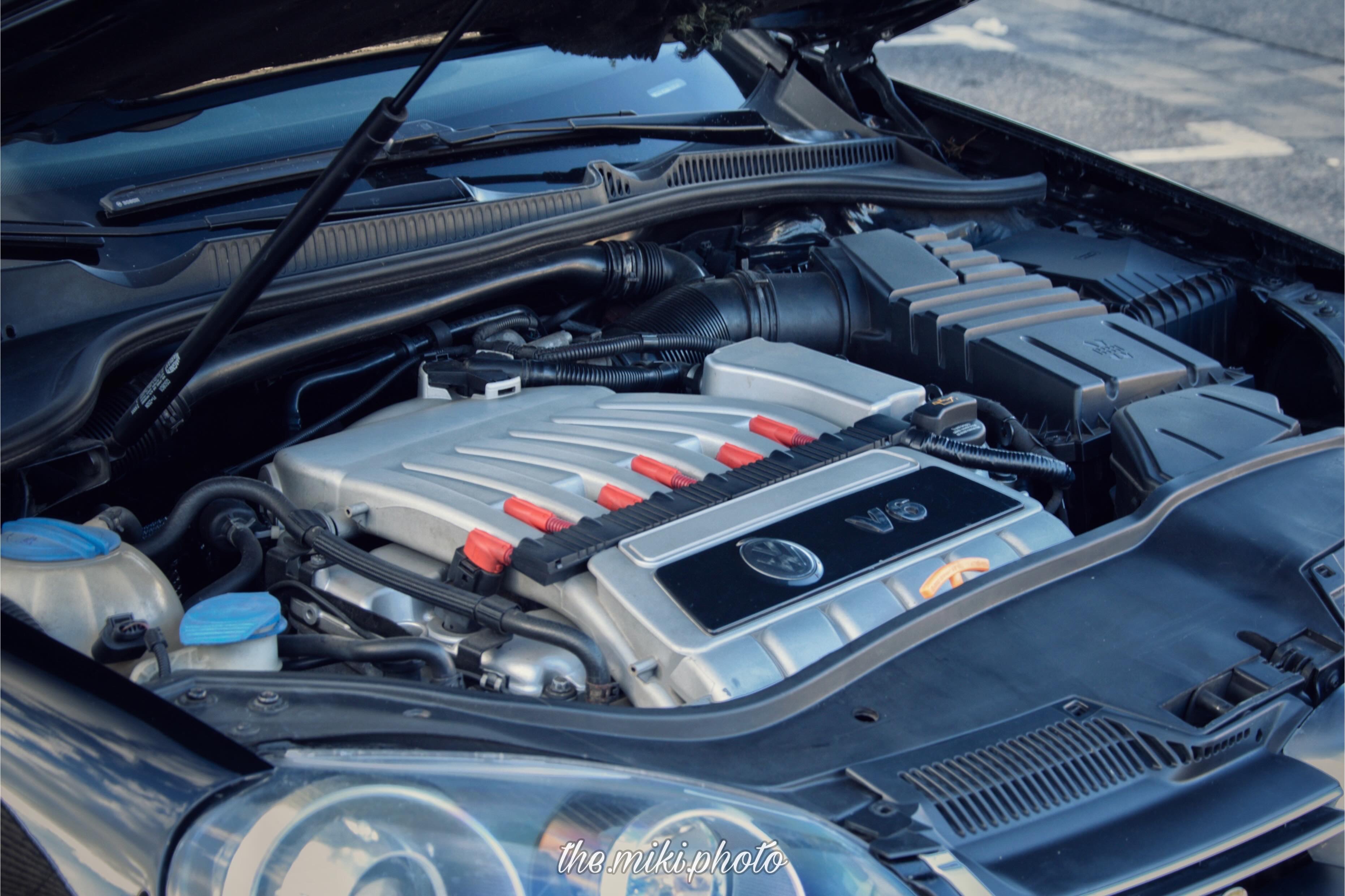 Volkswagen Golf R32