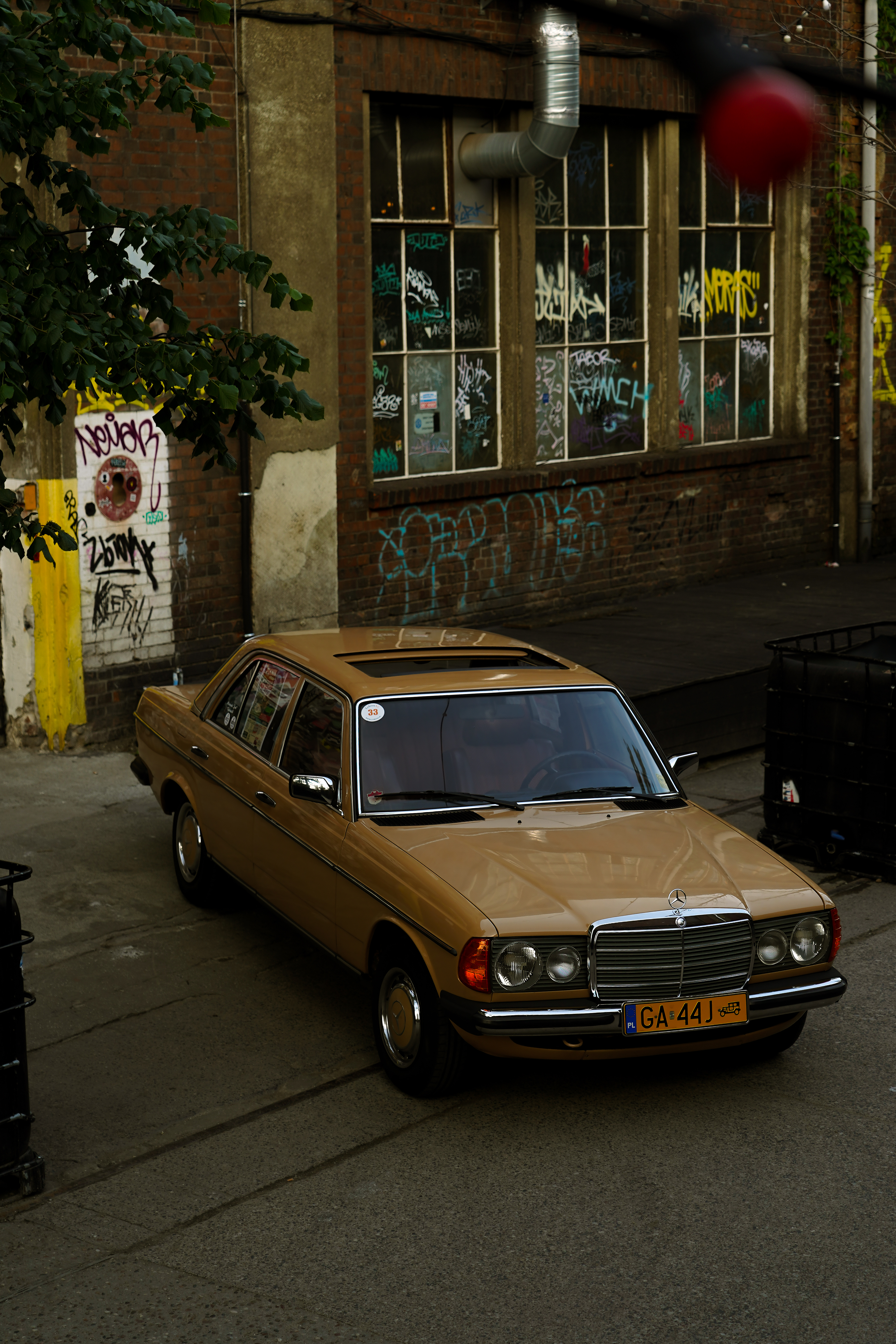 Mercedes-Benz W123
