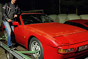 Porsche 944