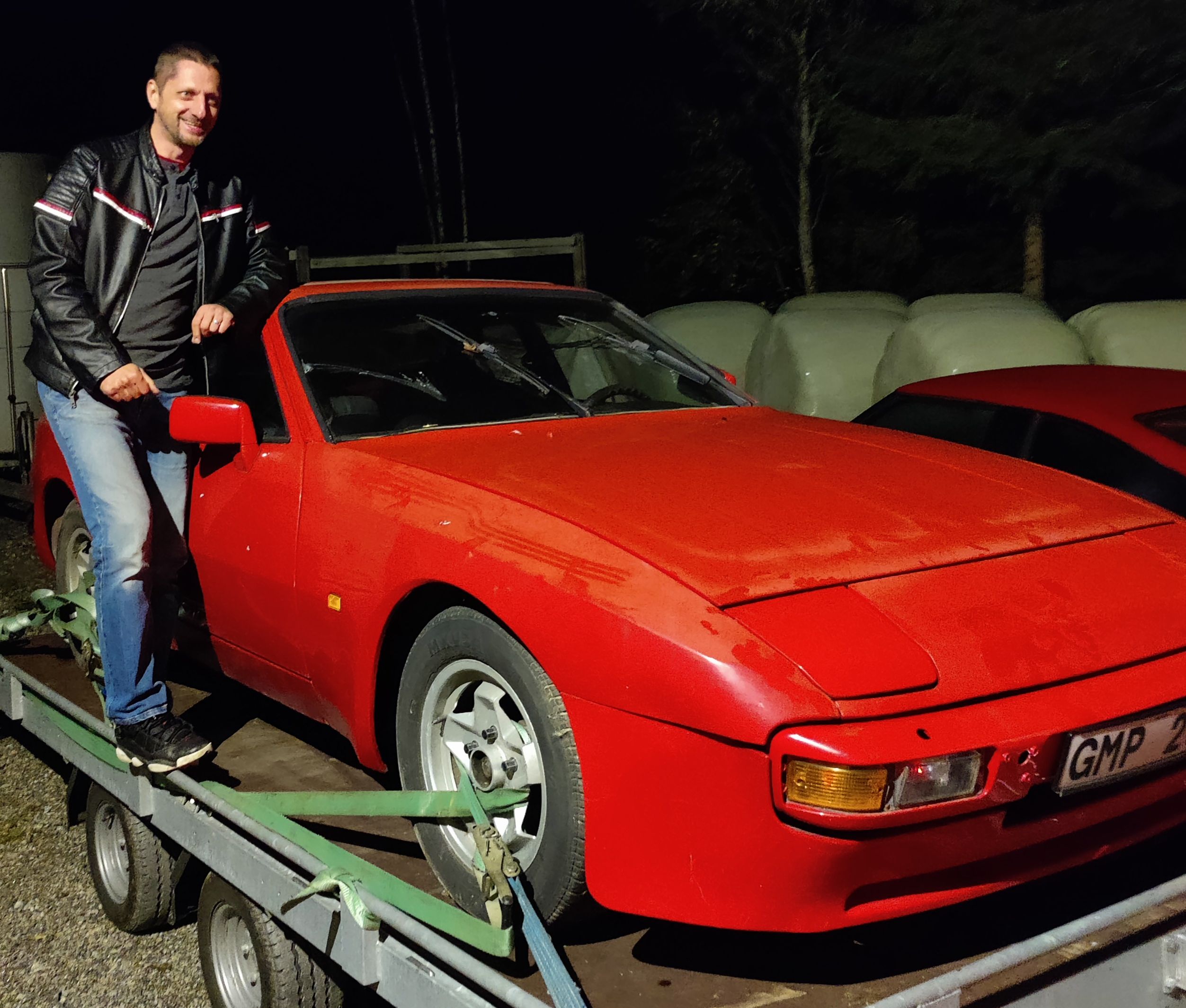 Porsche 944