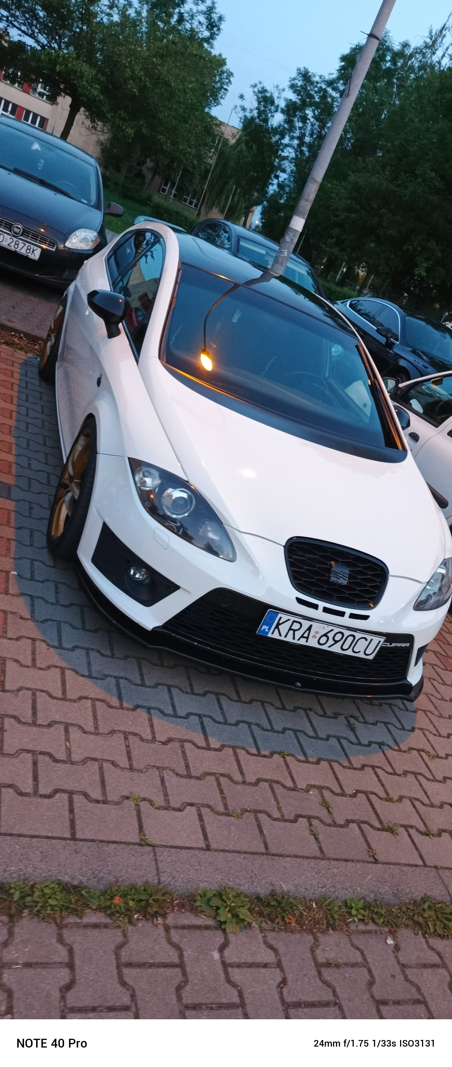 SEAT Leon Cupra