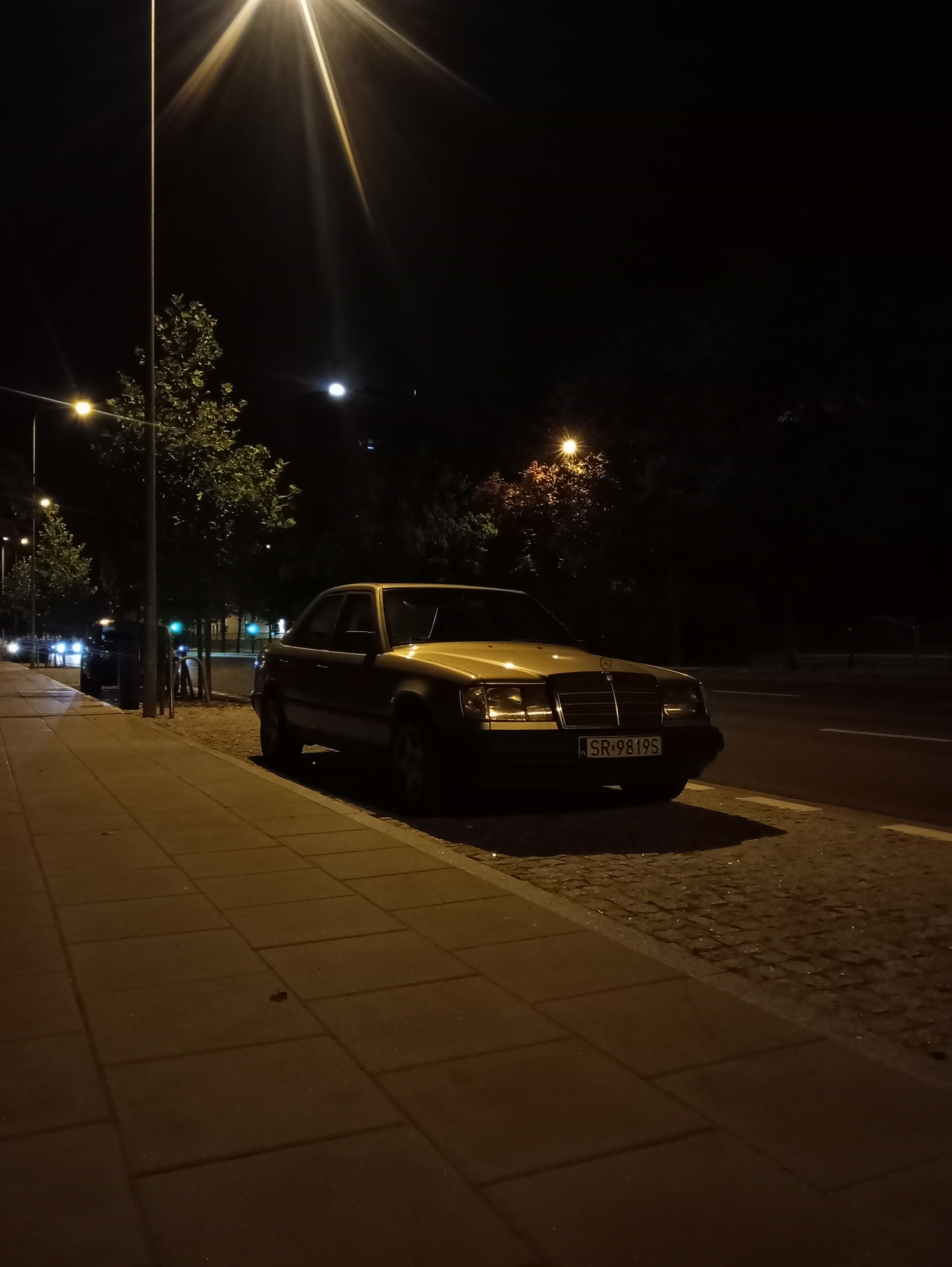 Mercedes-Benz W124