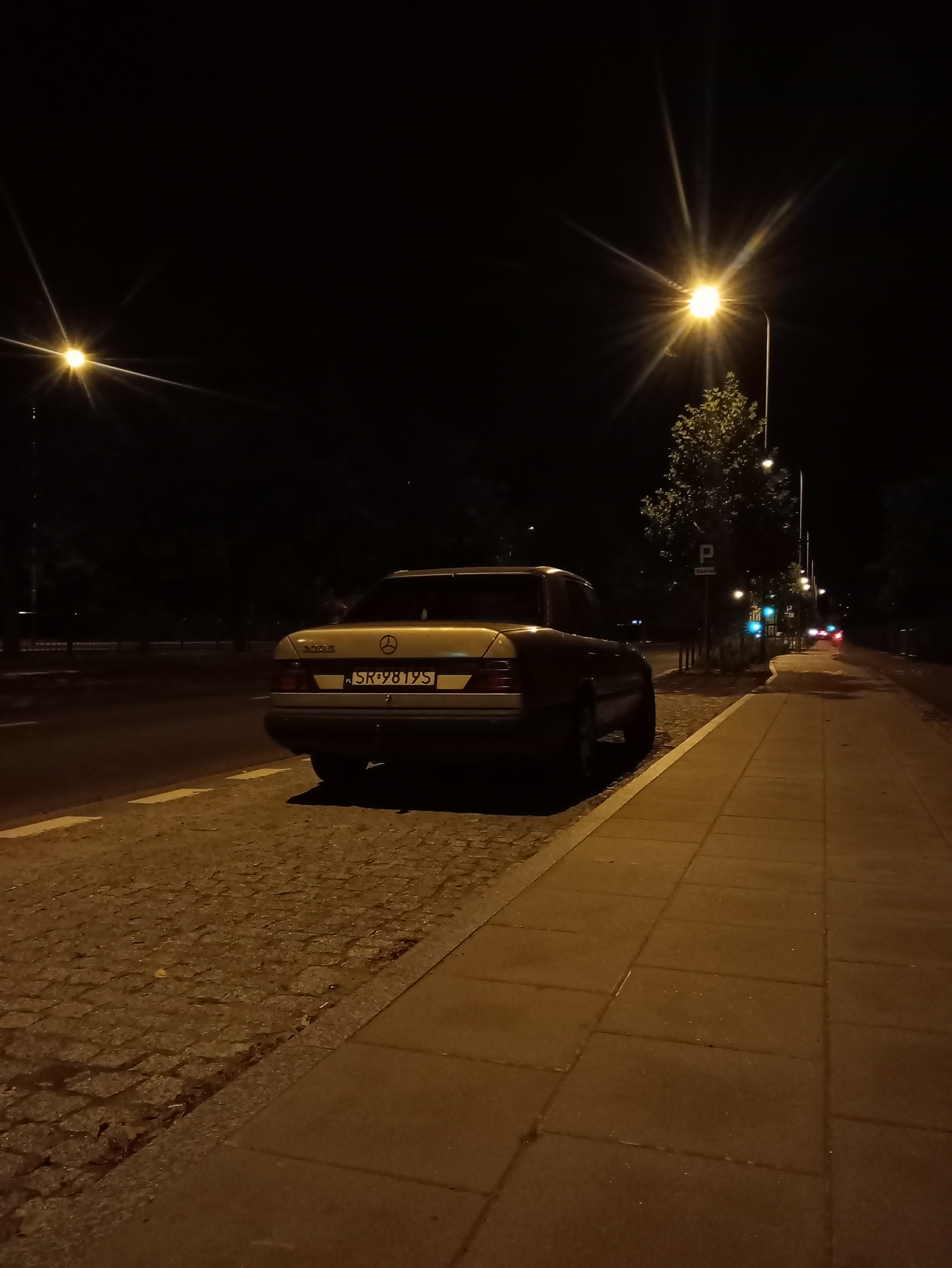 Mercedes-Benz W124