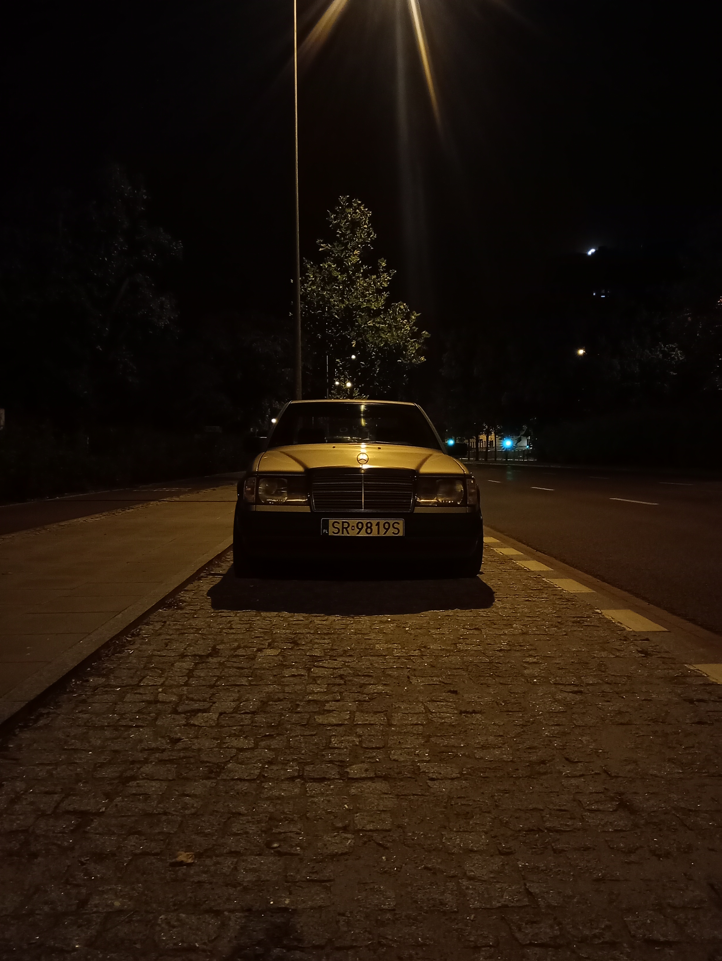 Mercedes-Benz W124