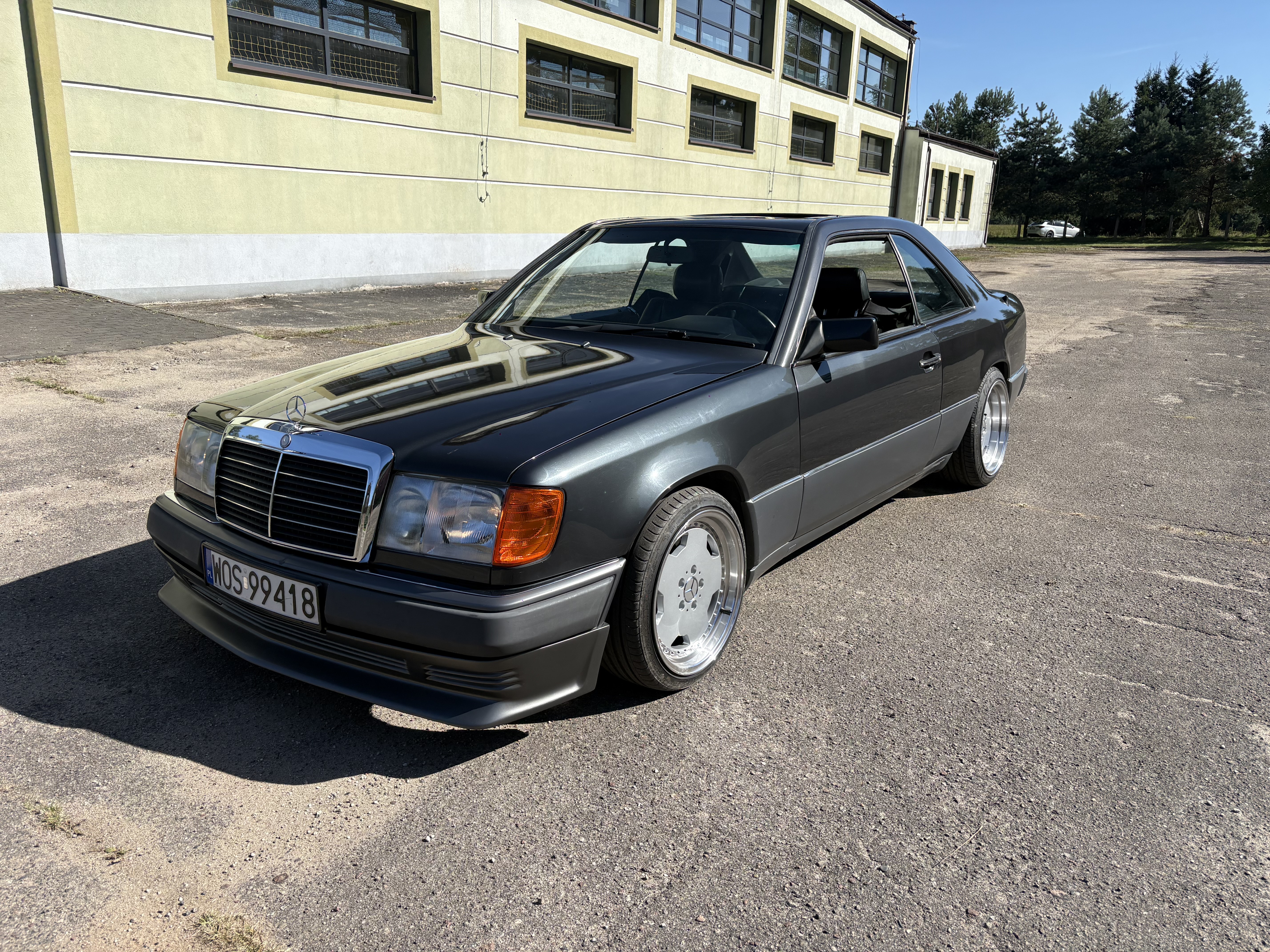 Mercedes-Benz W124