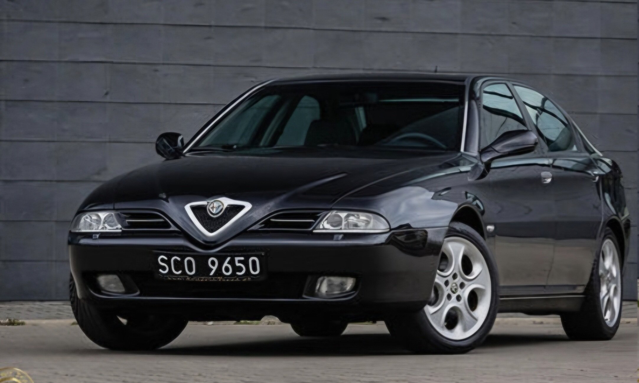 Alfa Romeo 166