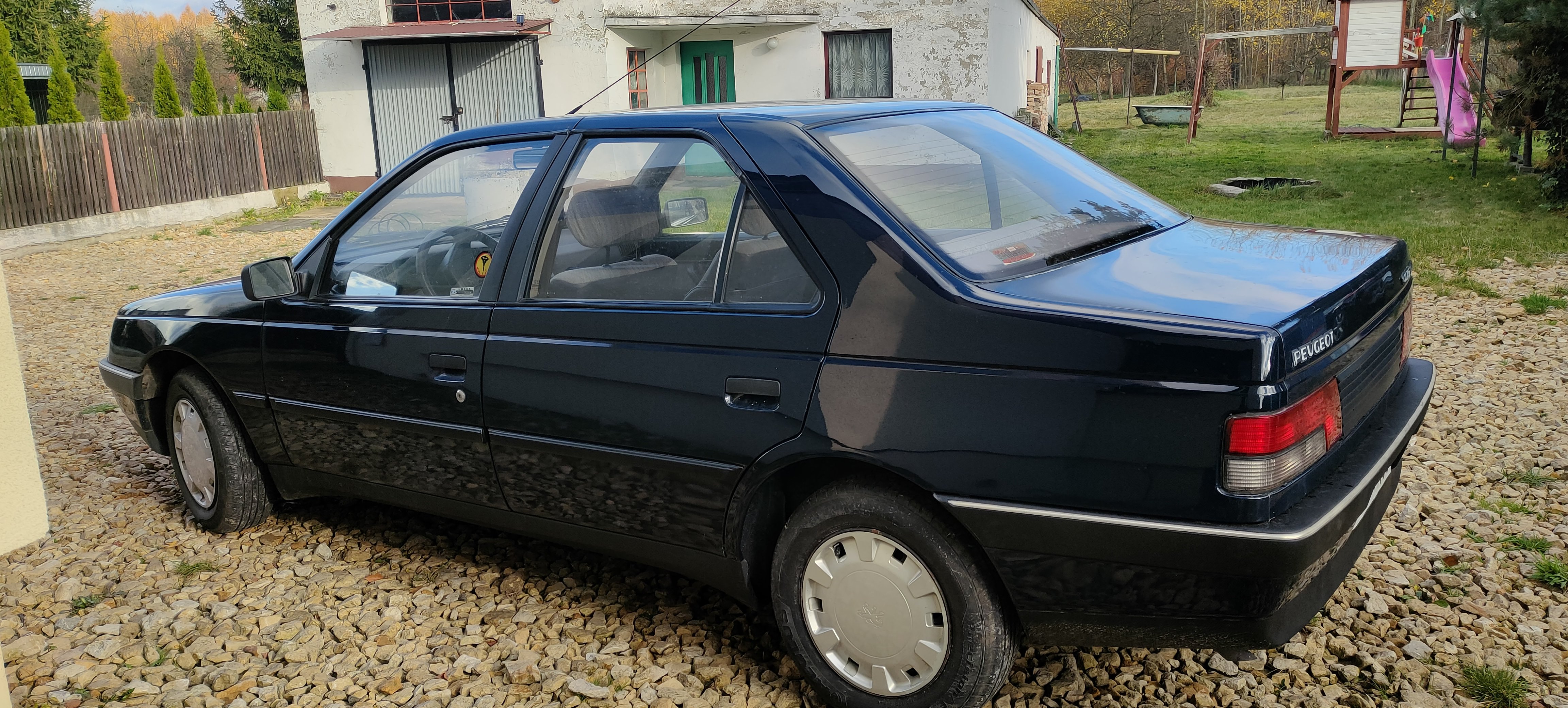 Peugeot 405