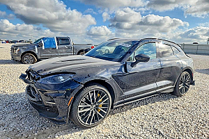 Aston Martin DBX