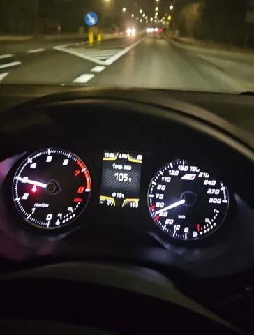 SEAT Leon Cupra