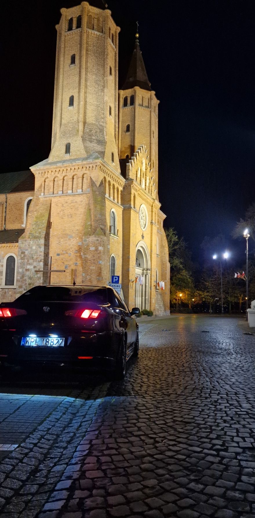 Alfa Romeo 166