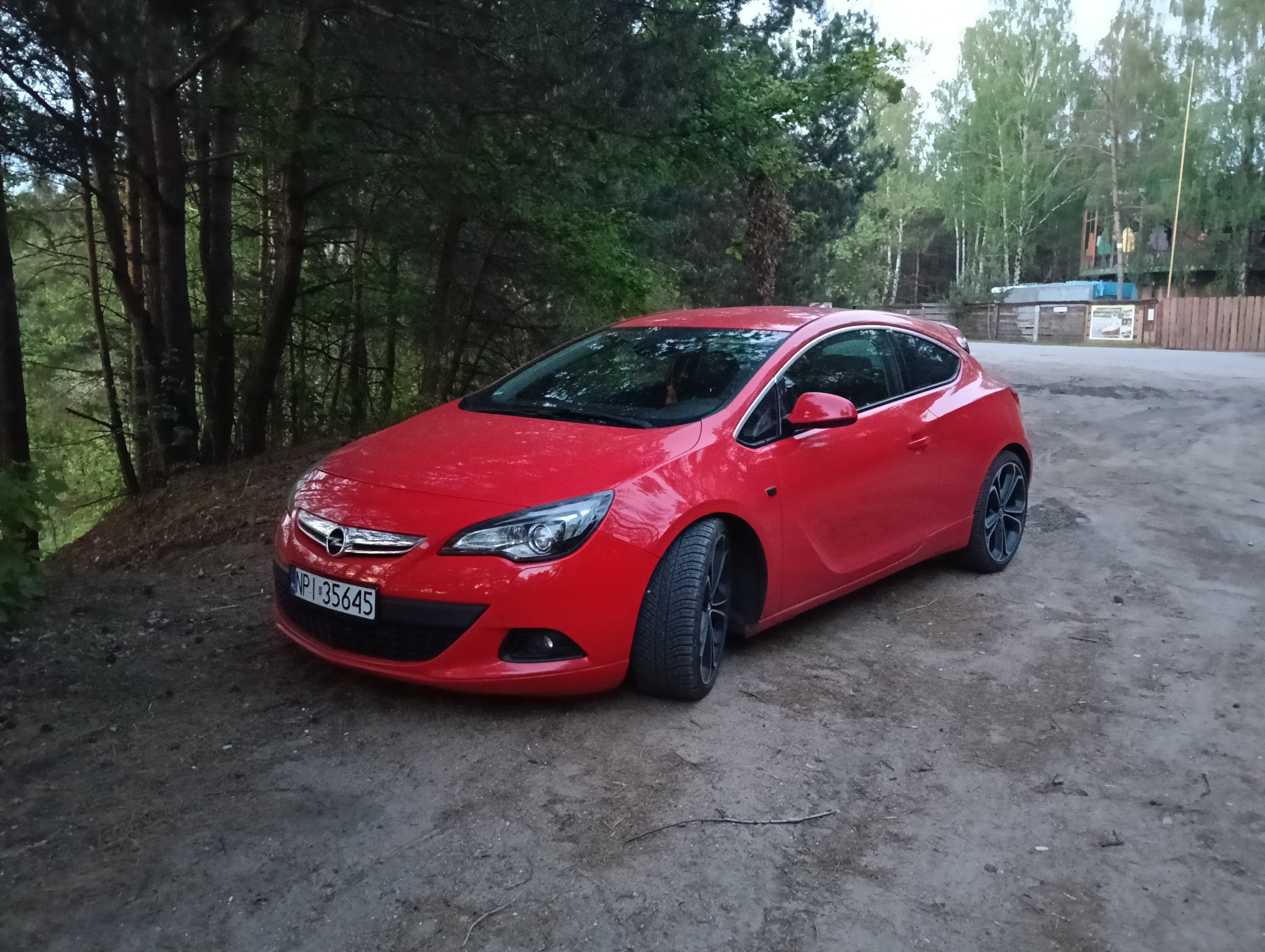 Opel Astra J Gtc