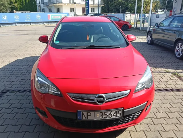 Opel Astra J Gtc