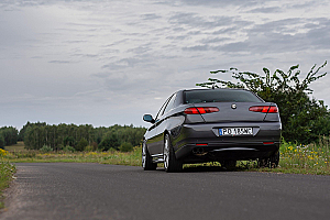Car image thumbnail