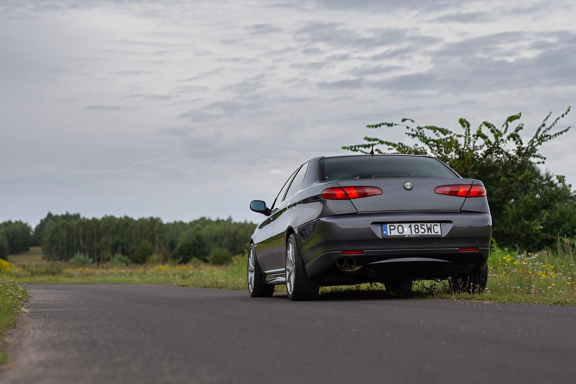 Alfa Romeo 166