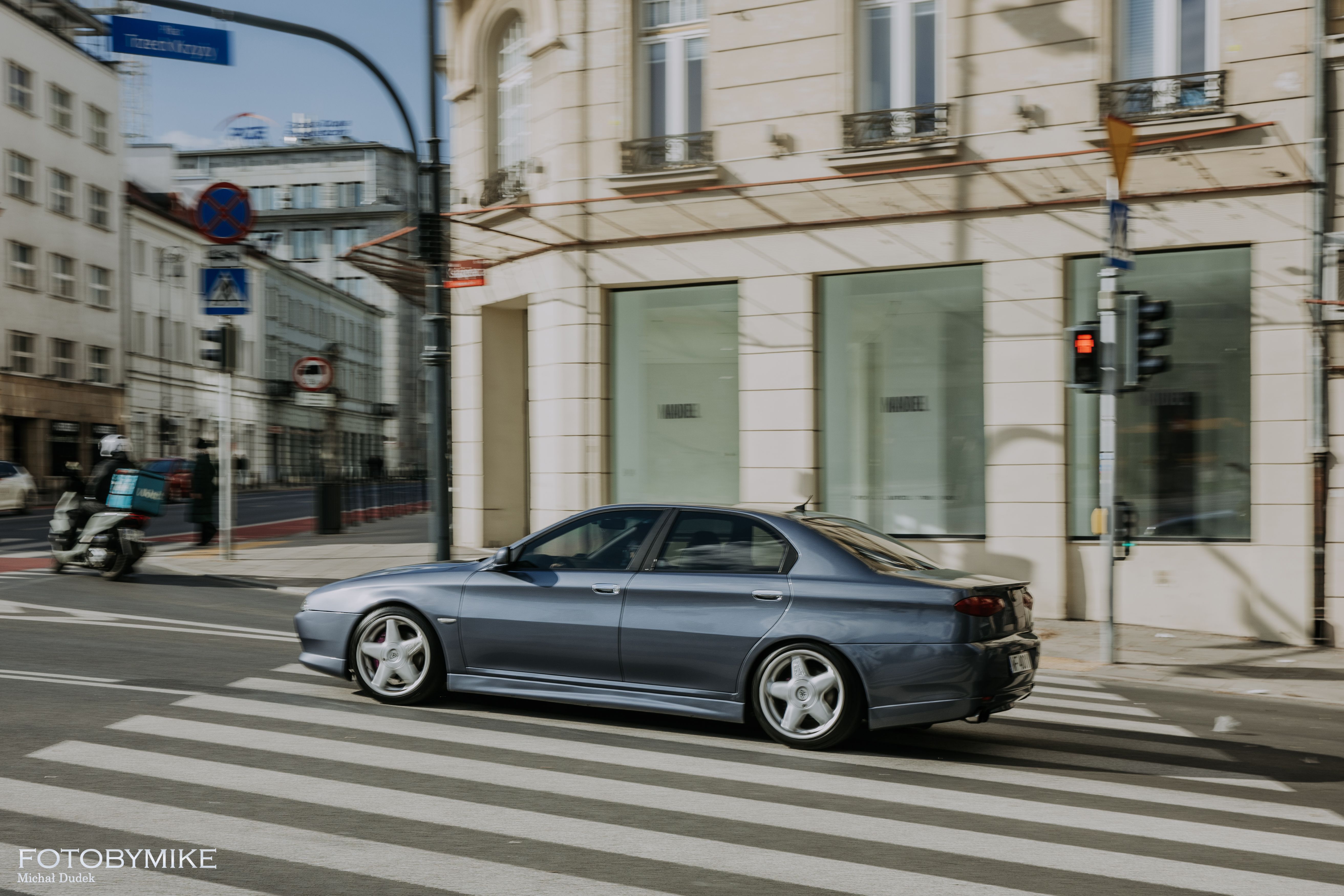 Alfa Romeo 166