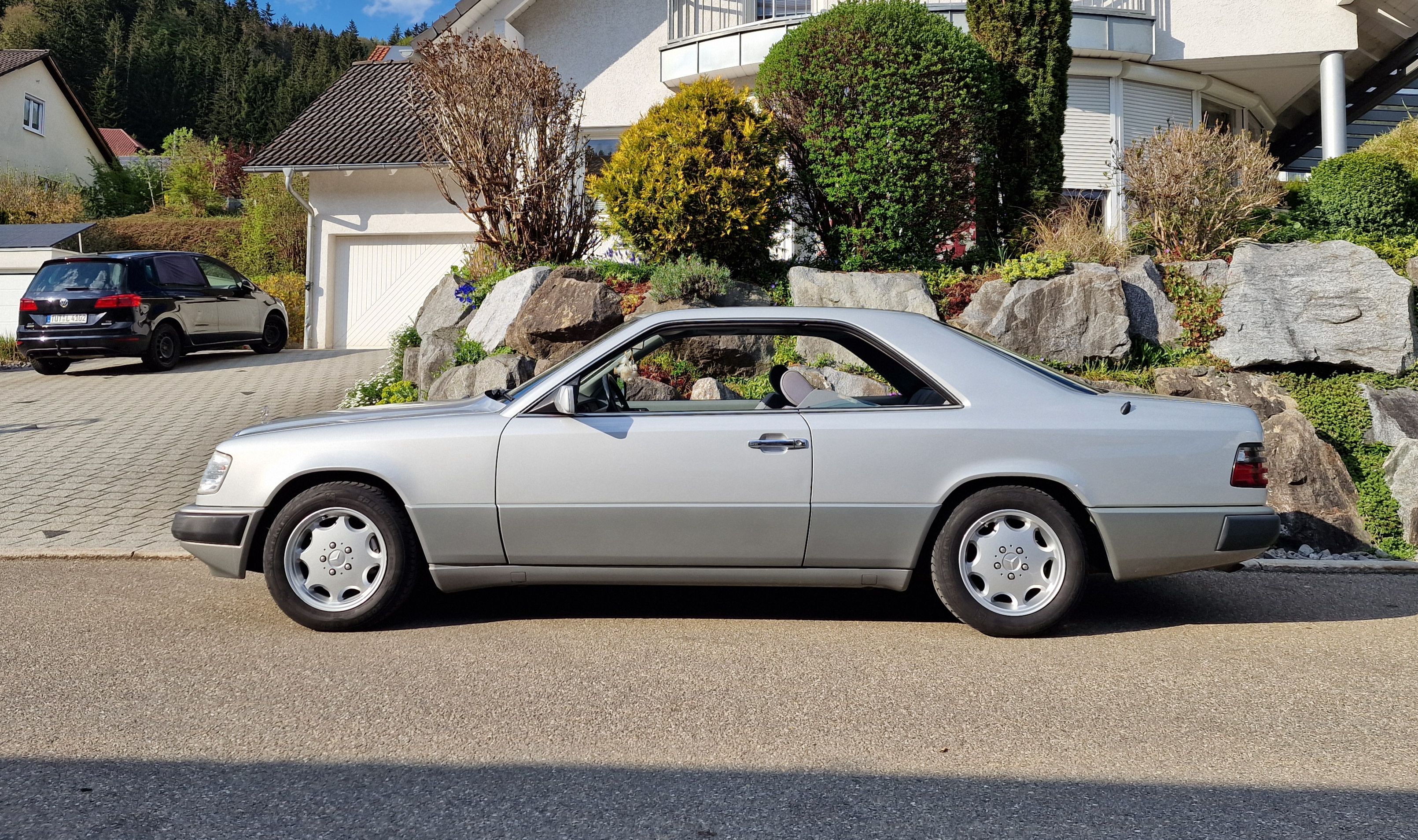 Mercedes-Benz W124