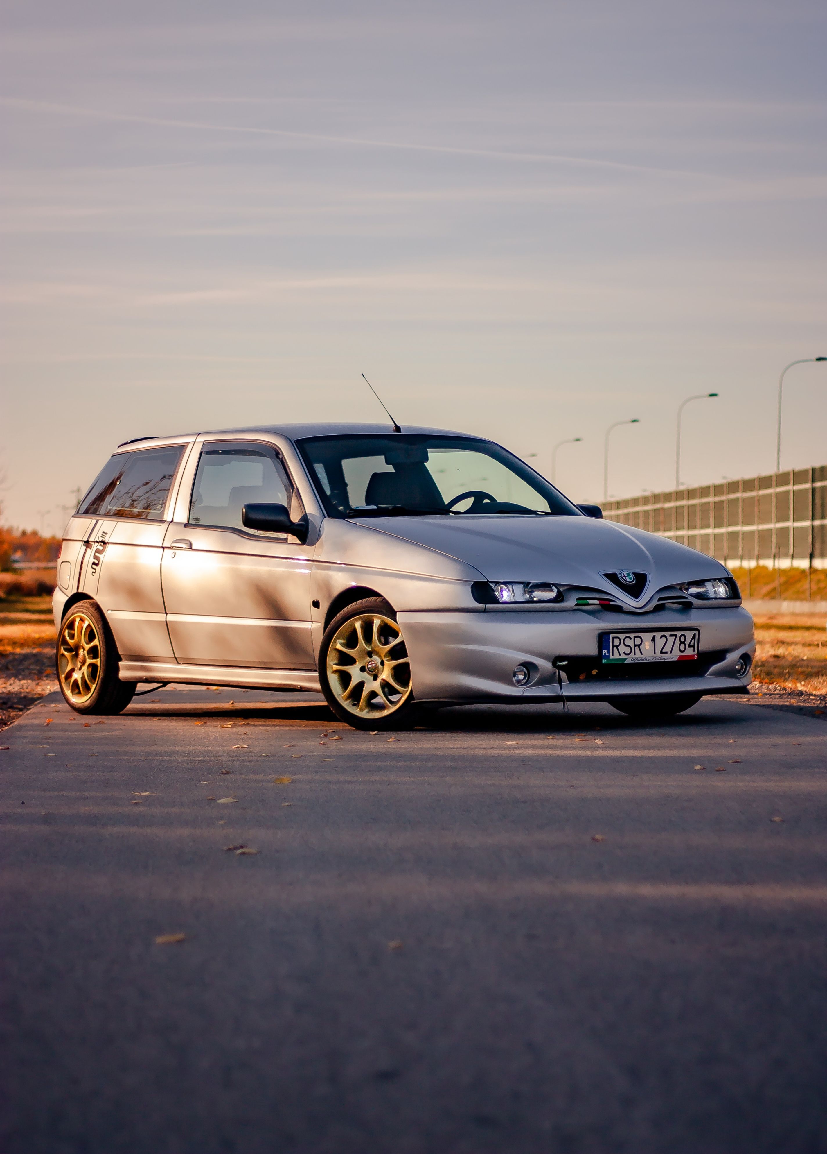 Alfa Romeo 145
