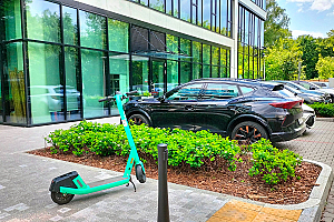 Car image thumbnail