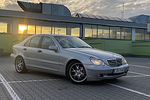 Car image thumbnail