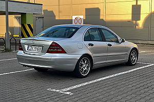 Car image thumbnail