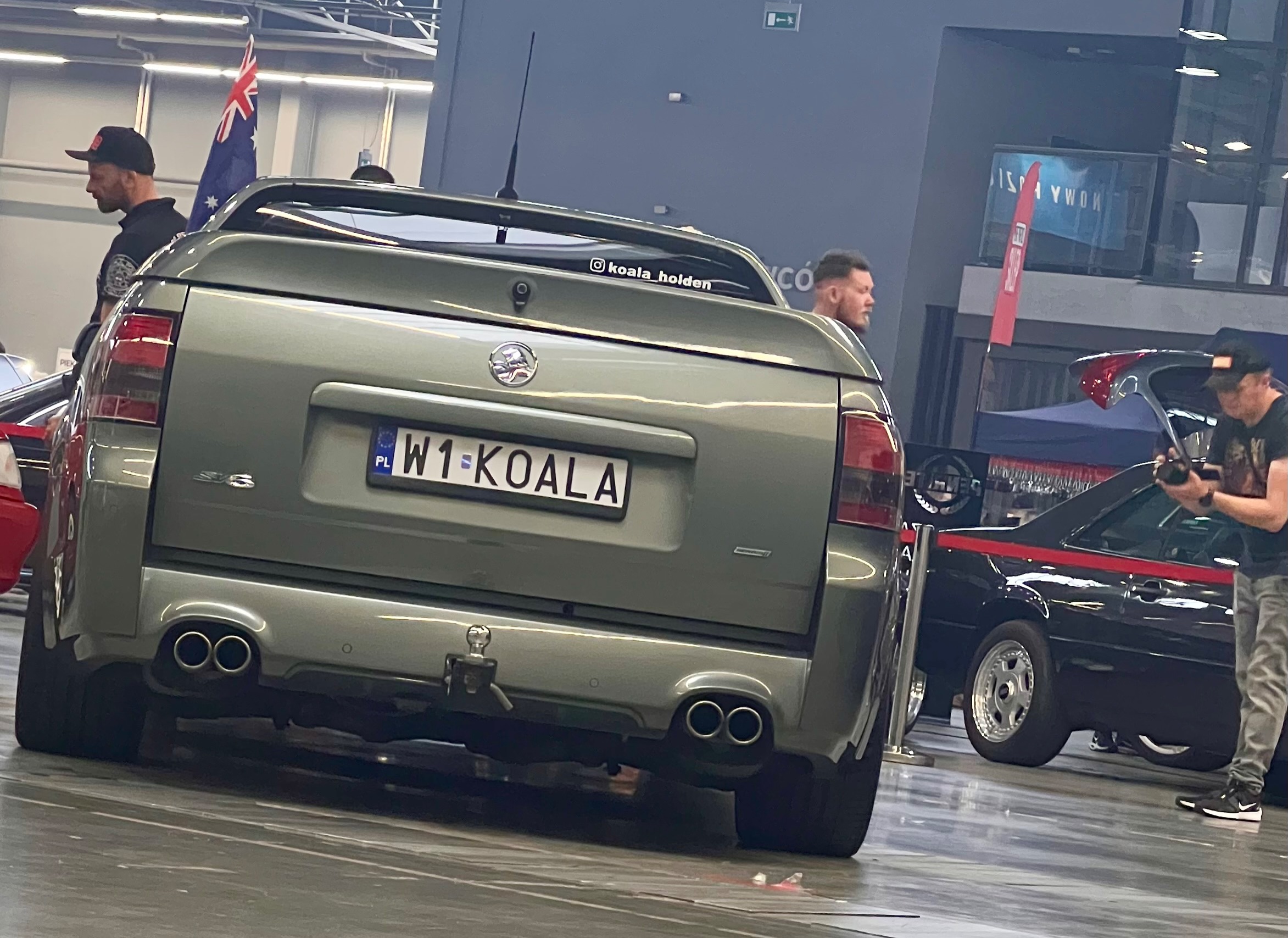 Holden Commodore VF SV6 Black Edition  UTE