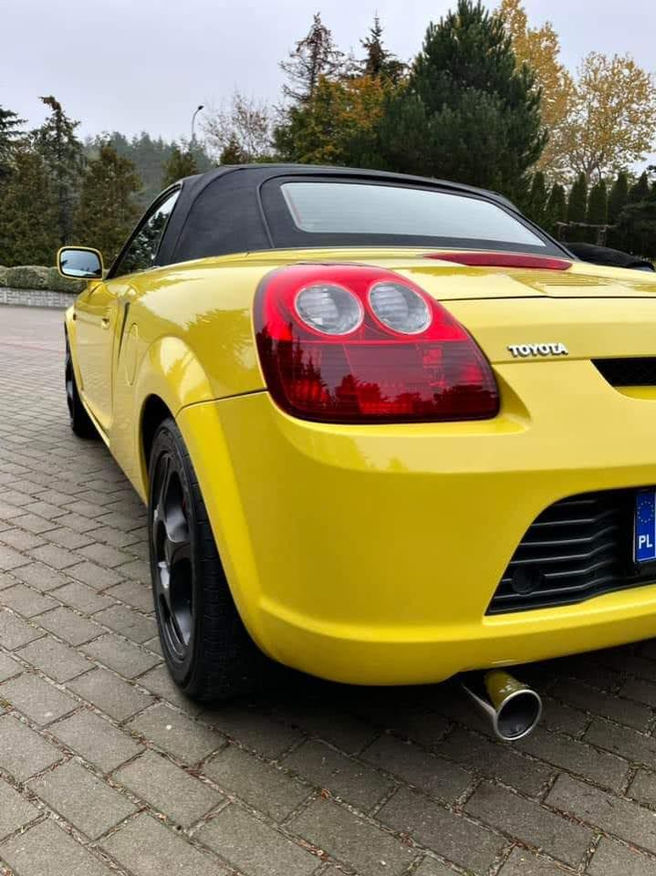 Toyota MR2