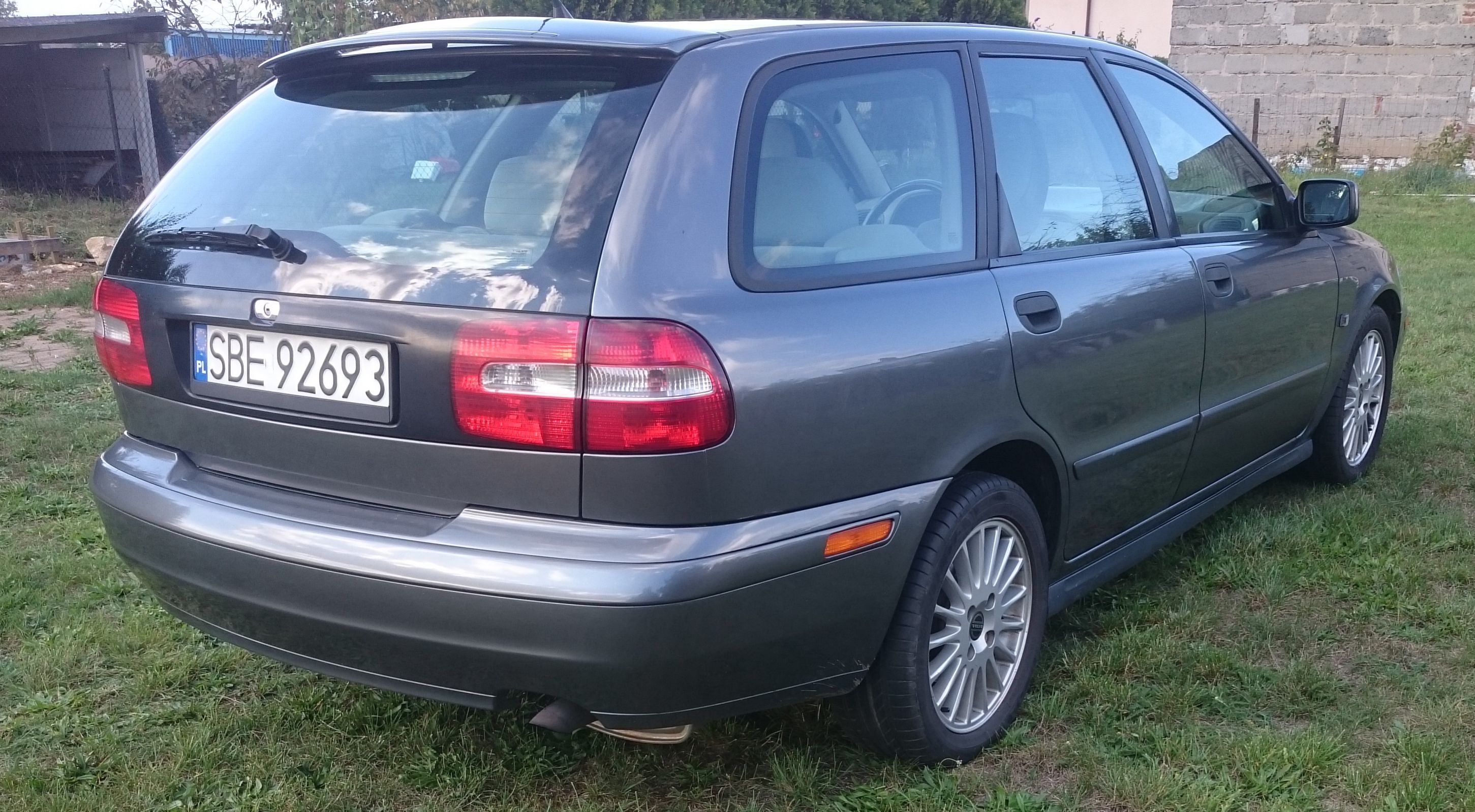 Volvo V40