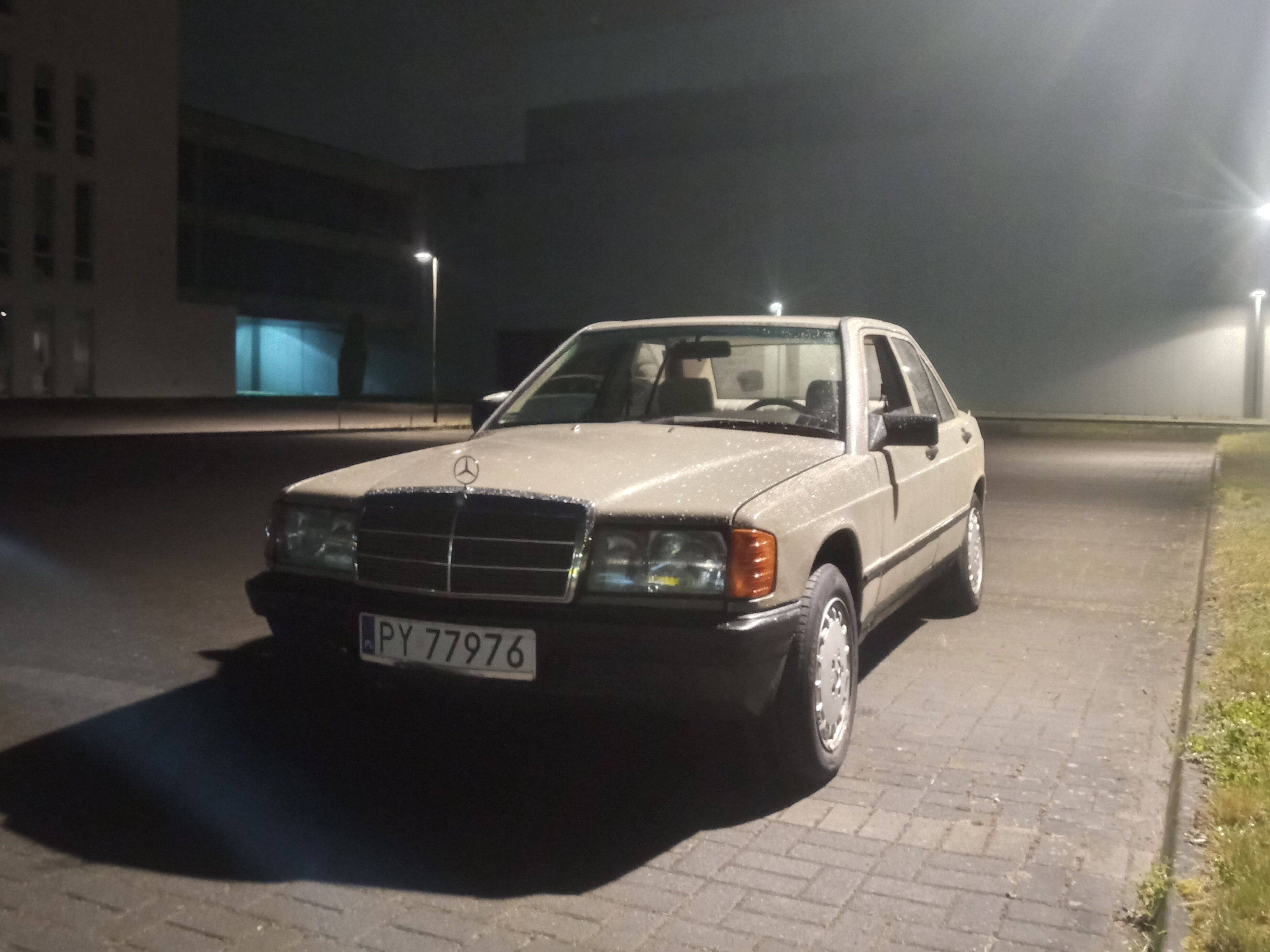 Mercedes-Benz 190 (W201)