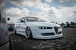 Alfa Romeo 159
