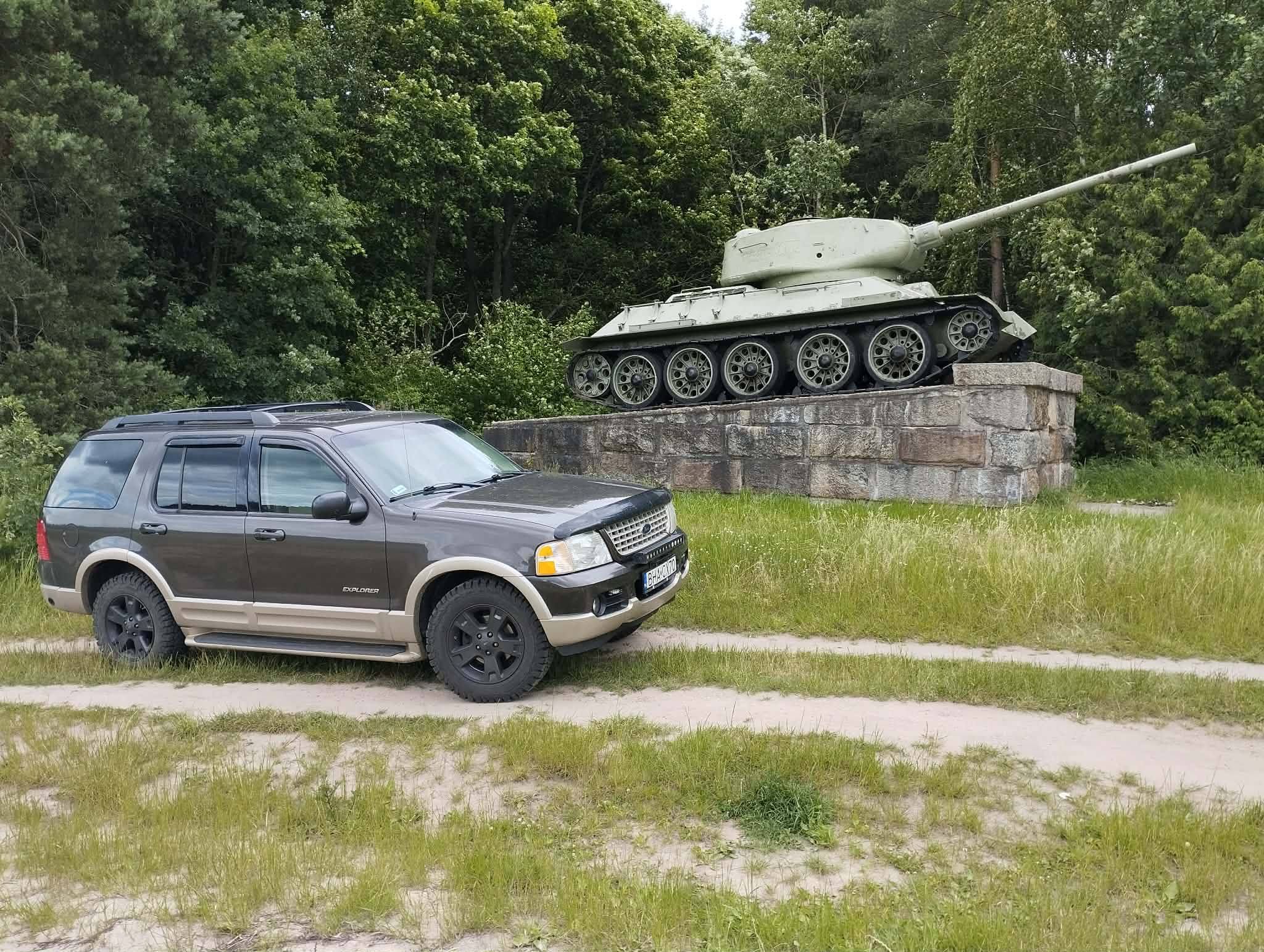 Ford Explorer