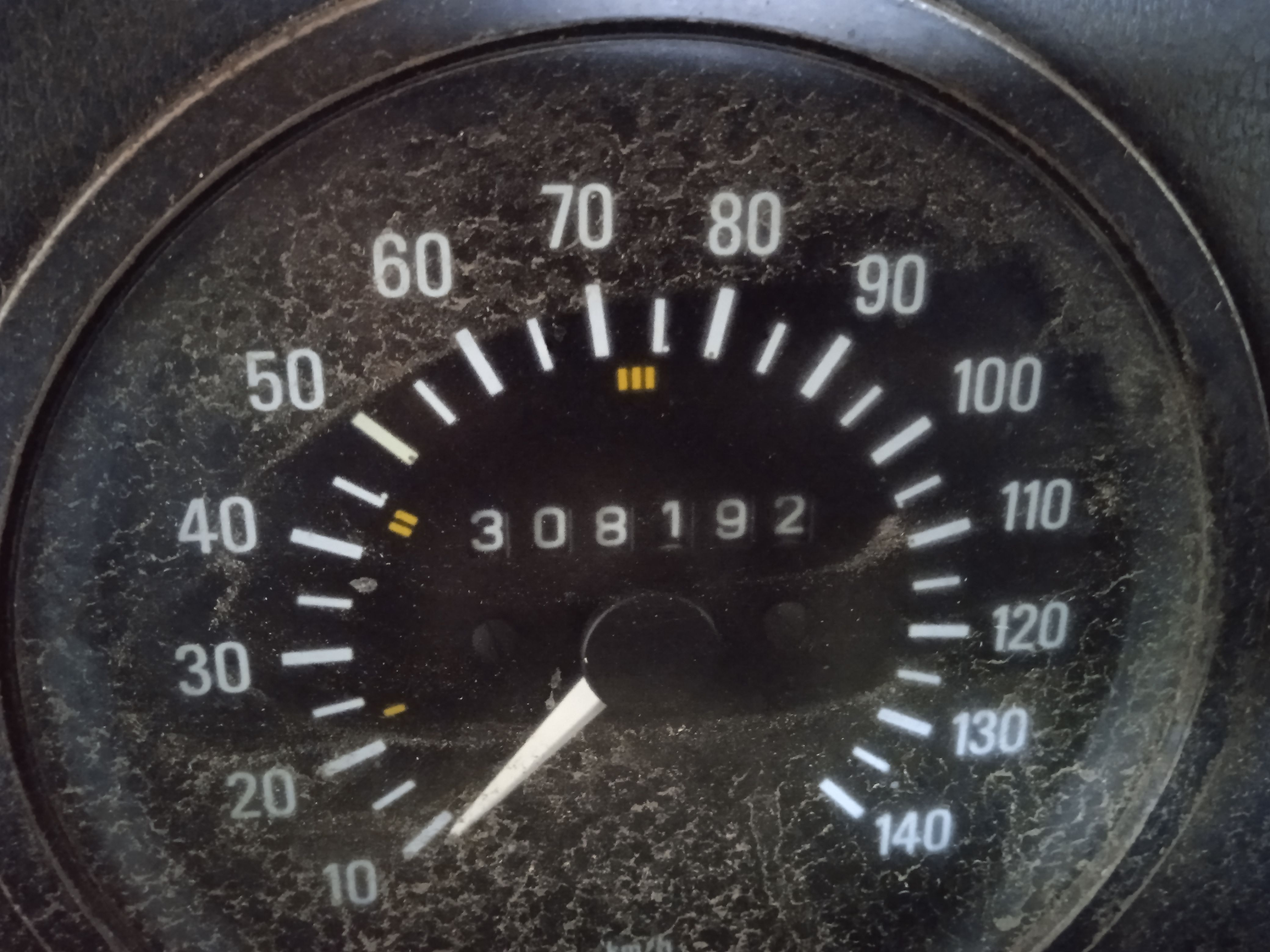 Mercedes-Benz 207 D